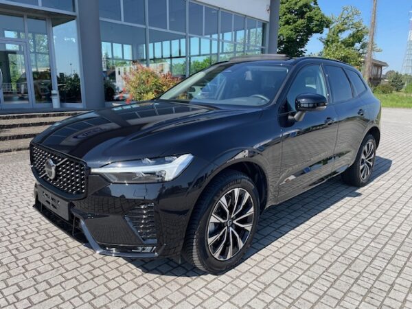 Volvo XC60 2.0 B4 (D) Plus Dark AWD auto